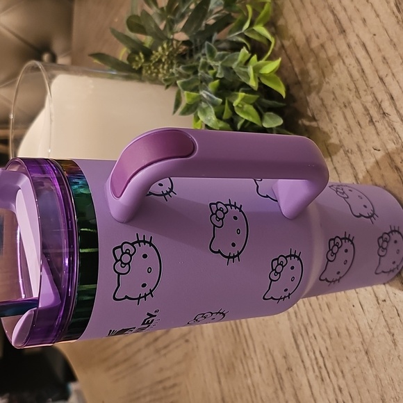 Stanley Purple Hello Kitty Tumbler with Straw 40oz - Picture 5 of 9